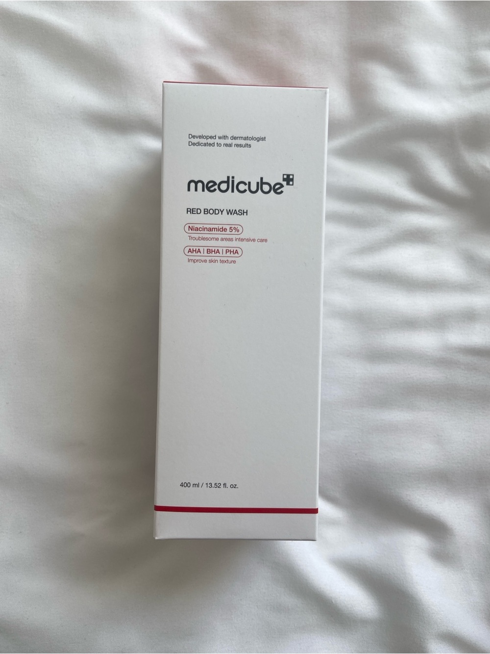 Medicube Red Body Wash - Niacinamide 5% (Red)